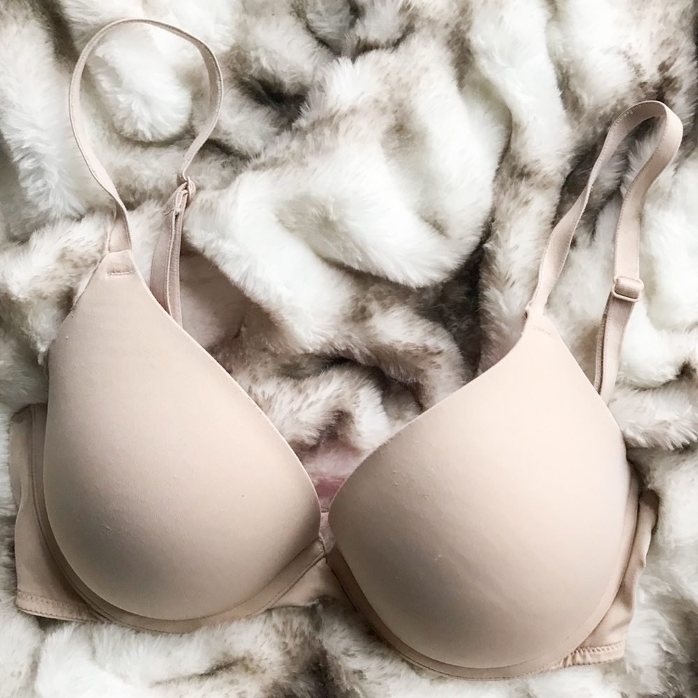 PINK Victoria’s Secret Push Up Bra